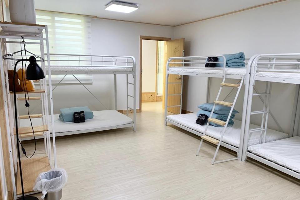 Jeju Guesthouse Togŭnnae Eksteriør billede
